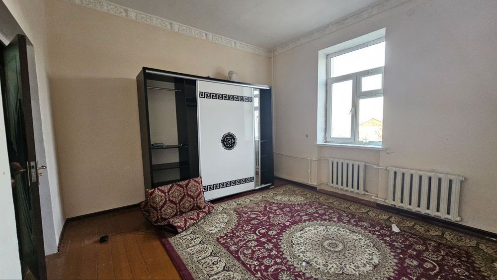 Срочно продается 2х-комнатная квартира на 2 этаже.  высокопотолочная п