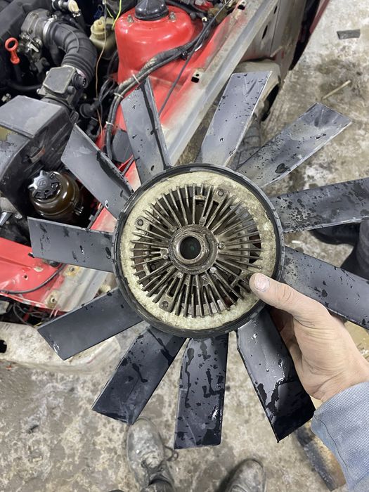 Продам запчасти на бмв е 34