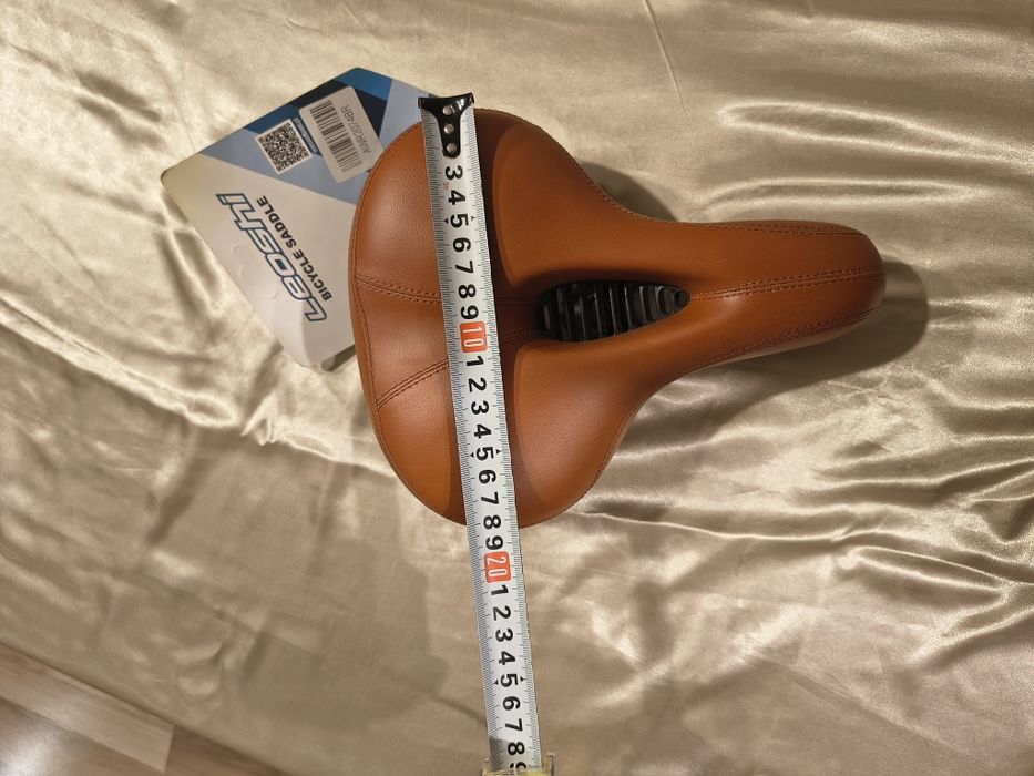 Кожена седалка за колело