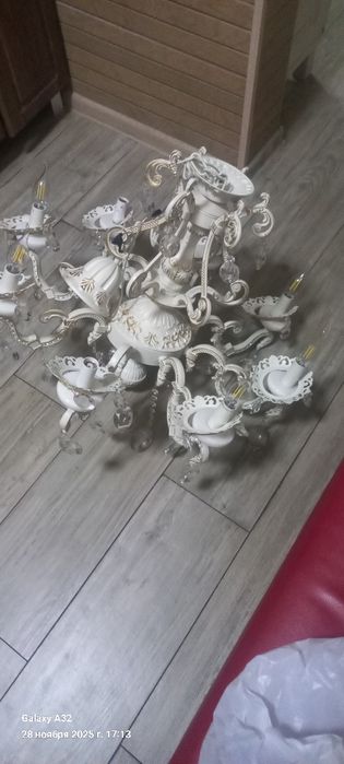 Люстра комнатная