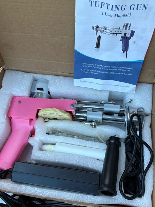 Tufting gun /  pistol tufting