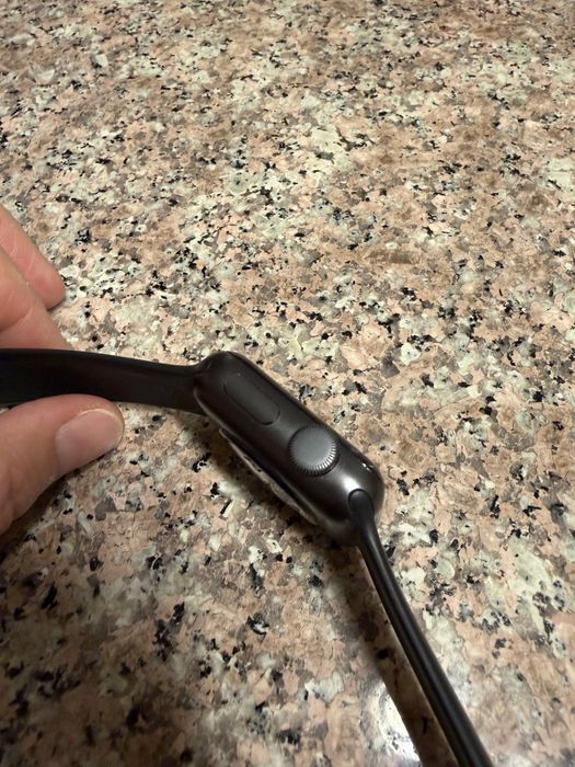 Iwatch 3 38mm с оригинална каишка