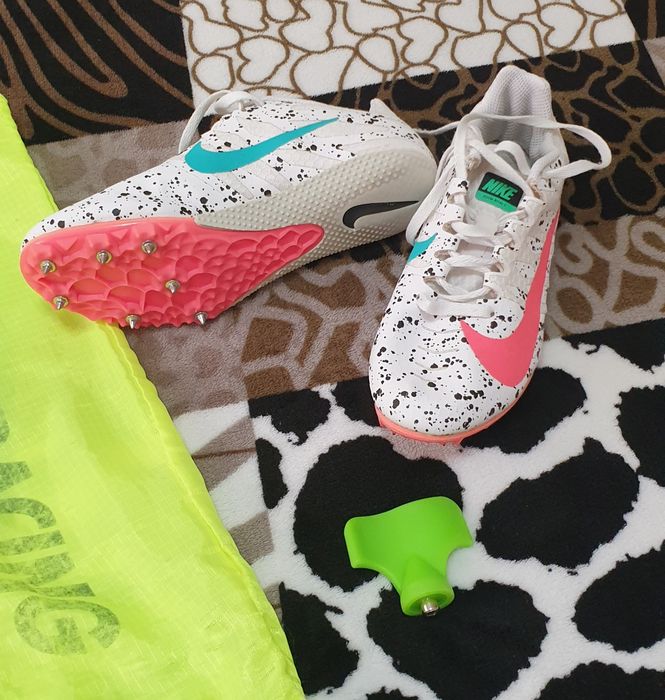 Продам Шиповки беговые