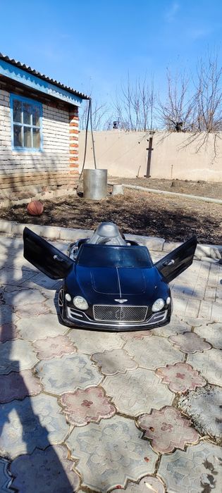 Детский электромобиль