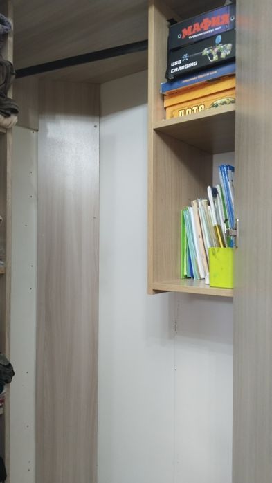 Продаётся угловой шкаф