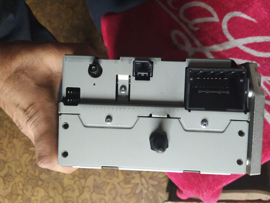 Продам автомогнитолу