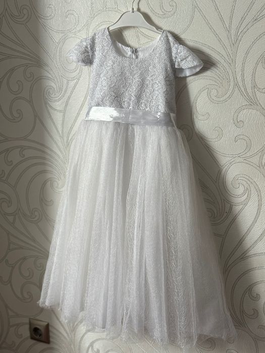 Платье нарядное для девочки на выпускной