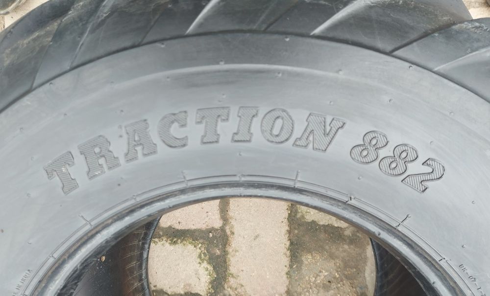 O bucată 400/60 15.5 149A6/143A8 14PLY BKT Traction 882