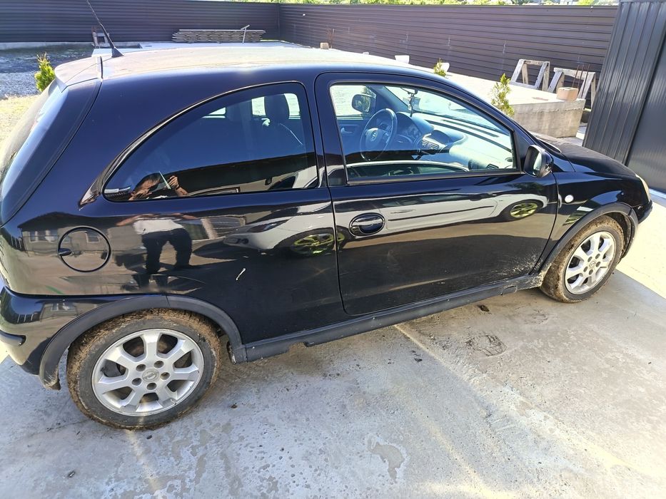 Vând Opel CORSA C