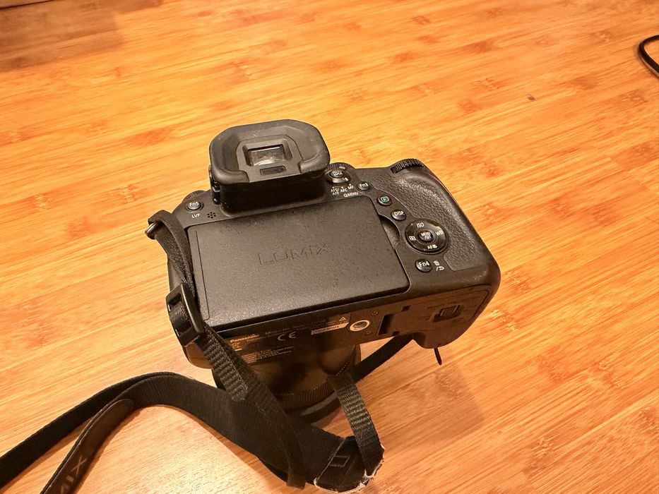 Aparat Foto Panasonic Lumix FZ1000  25-400mm , stare excelenta