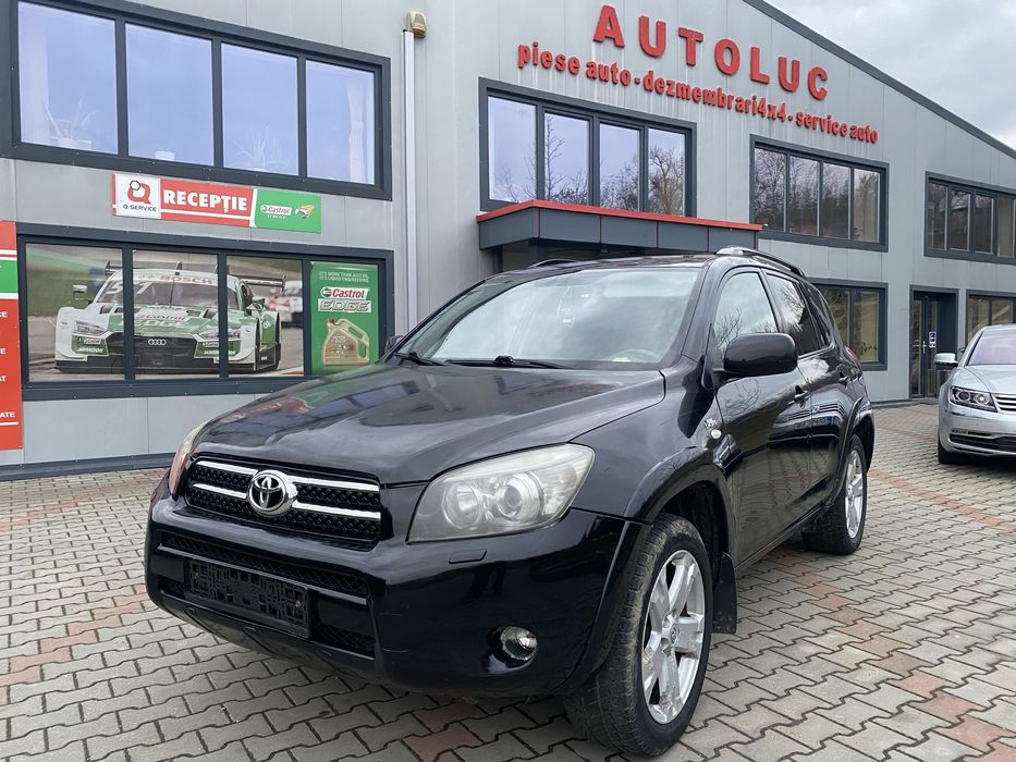 Dezmembrez / piese Toyota RAV4