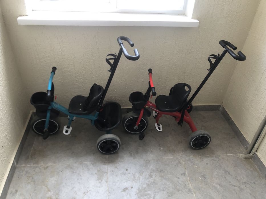 Детский велосипед и коляска