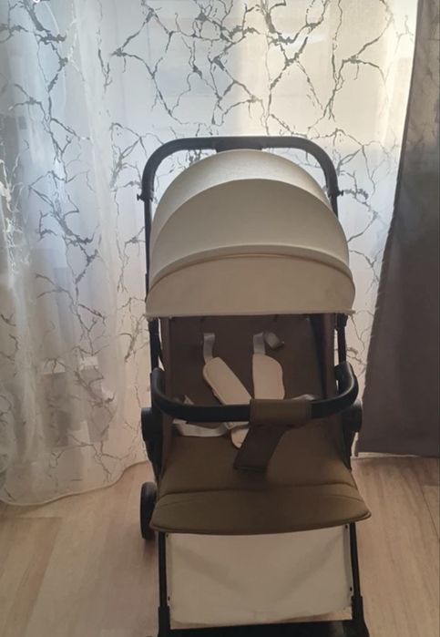 Коляка прогулочная