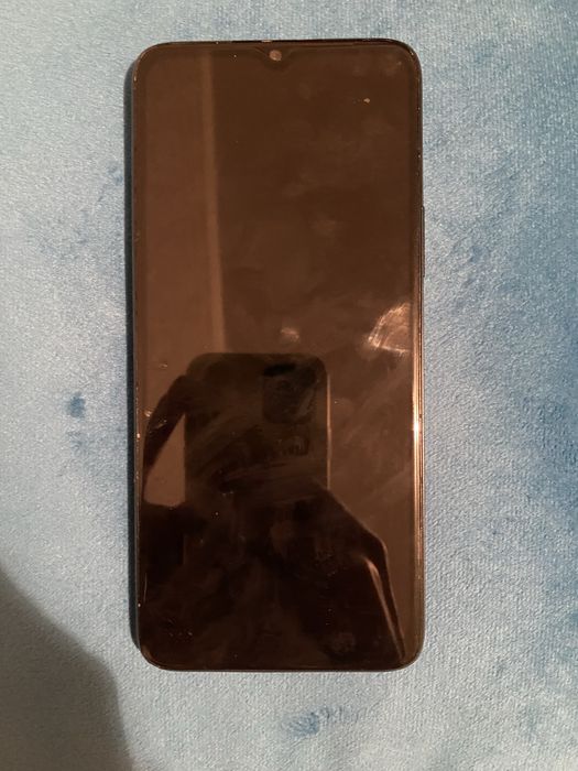 Продаю телефон HONOR