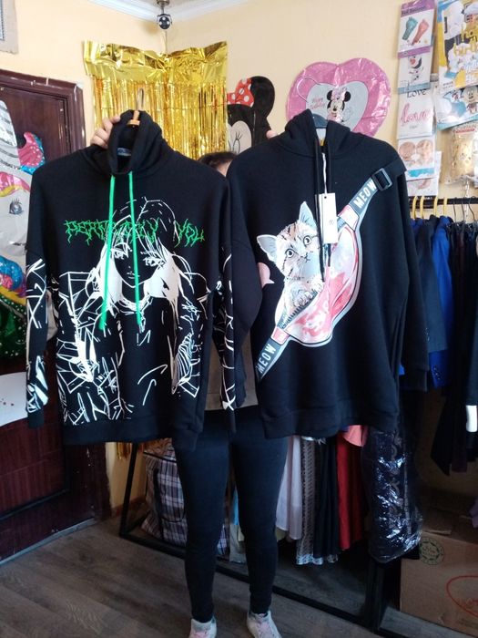 Продам разную одежду