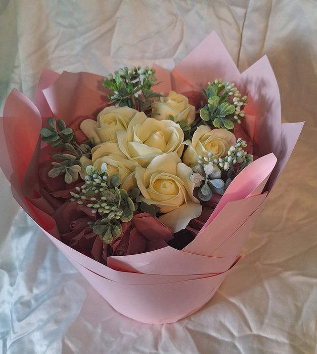 Композиции из мыльных роз