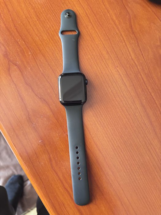 Apple watch се2 44мм 2024