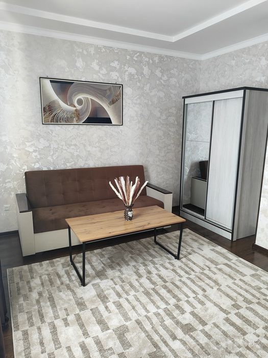 Срочно продаётся своя 1 ком.квартира в новостройке Карасу 6.Авайхон