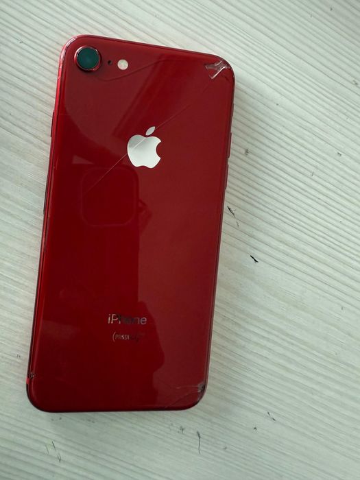 Продам Айфон 8!!!