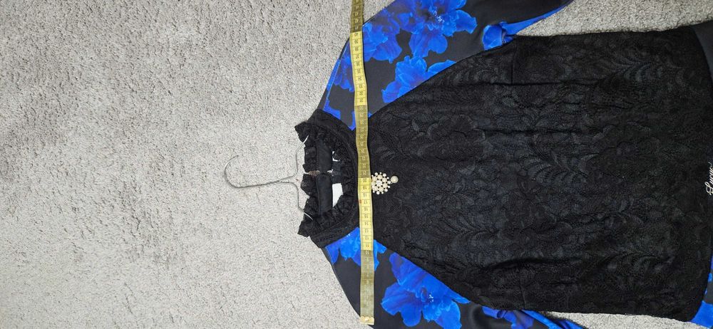 Официална Рокля Lucy.