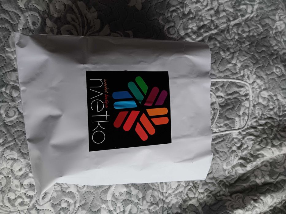 Шапка и шал ръчно плетени