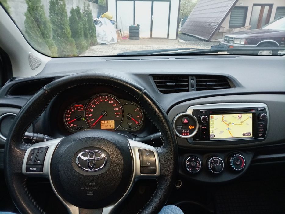 Toyota Yaris 2012  1.0 benzina euro 5