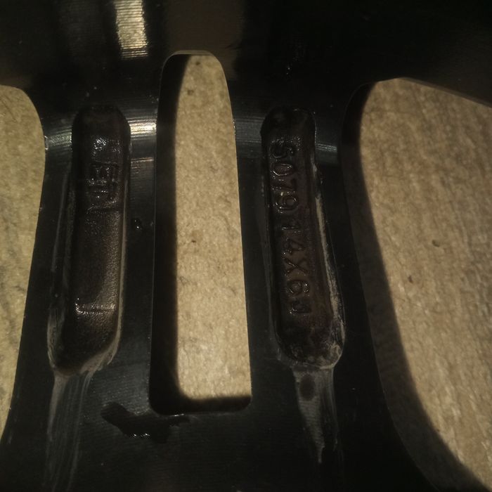 Диск с шинами  4 диск 2 шина