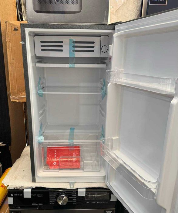 Холодильник Immer DF85SD-Inox De Frost 85 л