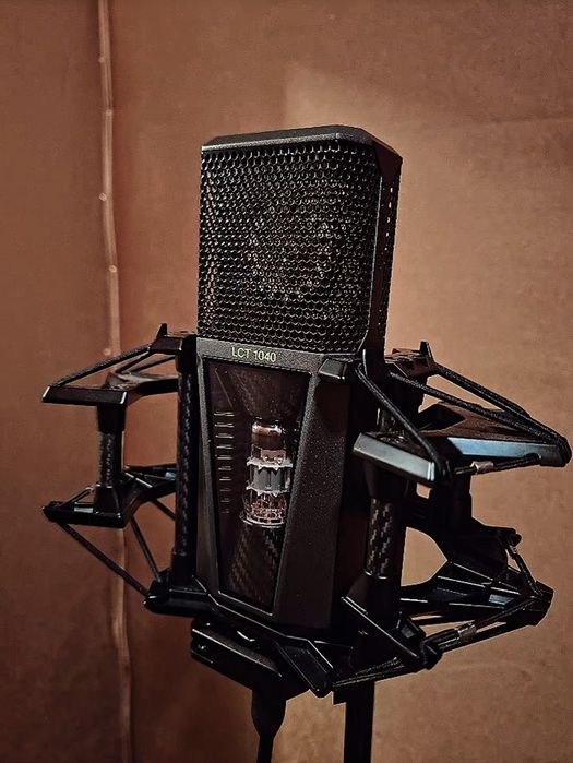 Universal audio Bock 187 Lewitt 1040 microfon studio inregistrari