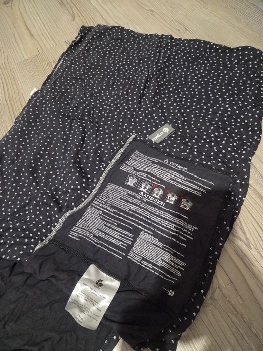 Слинг Ergobaby нов