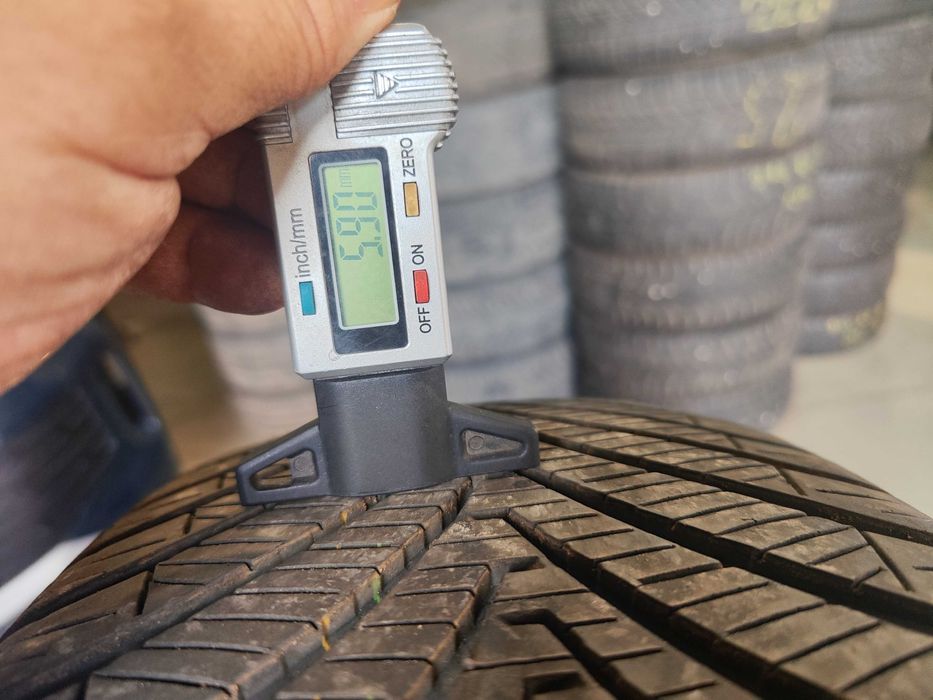 2бр.всесезонни гуми 215/55/17 Kumho