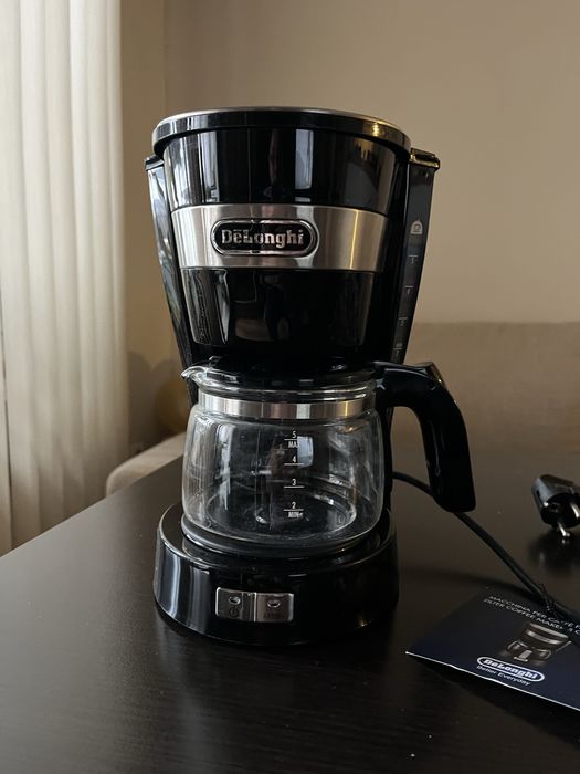 Кафемашина шварц Delonghi
