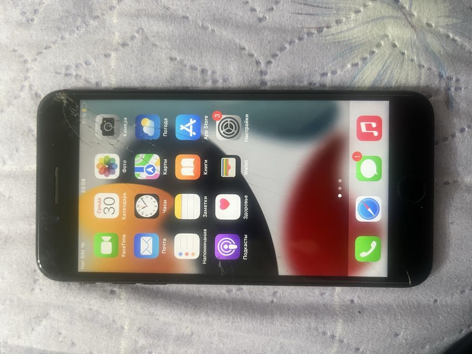 Айфон 7+ в средным состаение