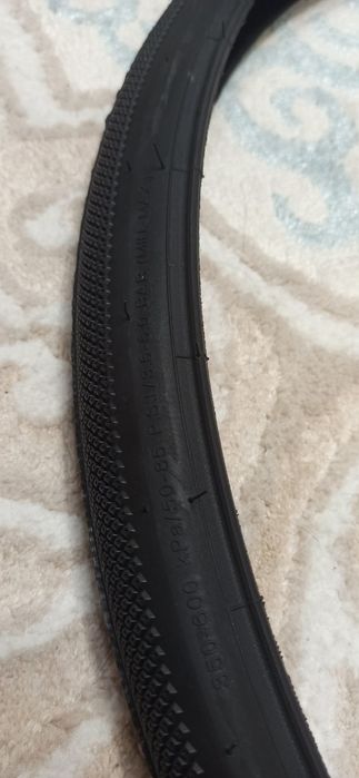 Покрышка гравийная