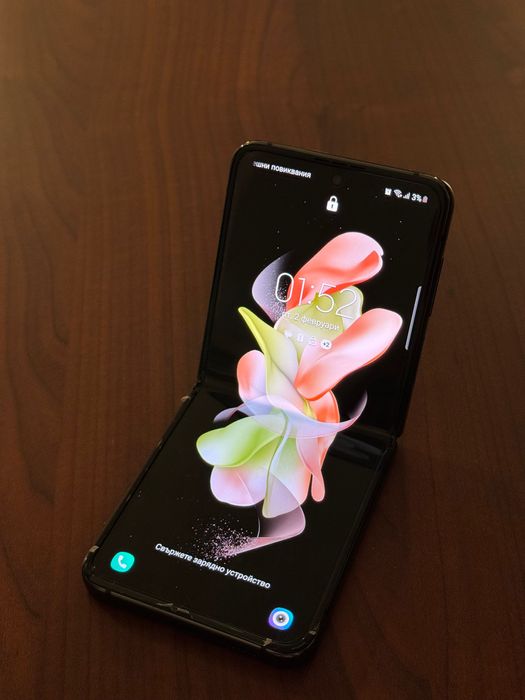 В ГАРАНЦИЯ! Samsung Galaxy Z Flip 4