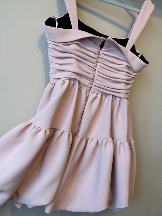 Коктейлна / Ежедневна Рокля