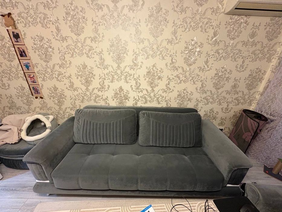 Диван и 2 фотьойла