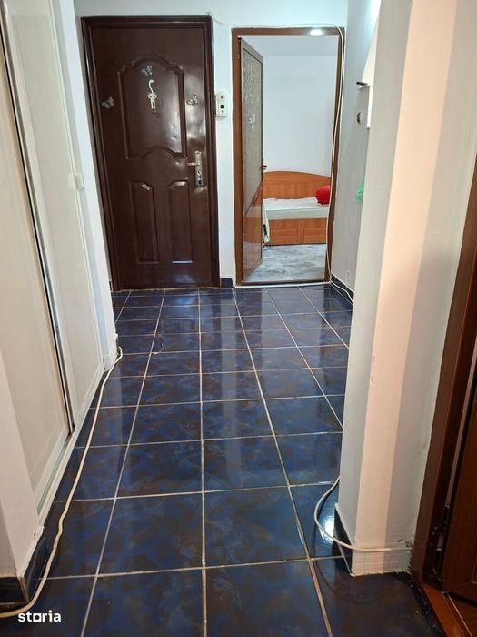 2 camere Rozelor