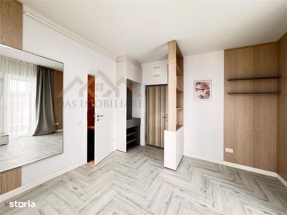 Garsoniera in bloc nou cu terasa mare, str. Anton Pann