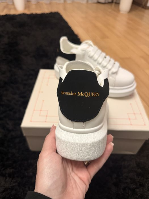 Adidasi Alexander Mcqueen noi