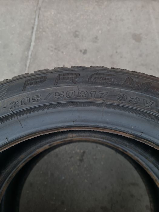 Нови зимни гуми 2 броя MAXXIS Premitra 205 50 R17