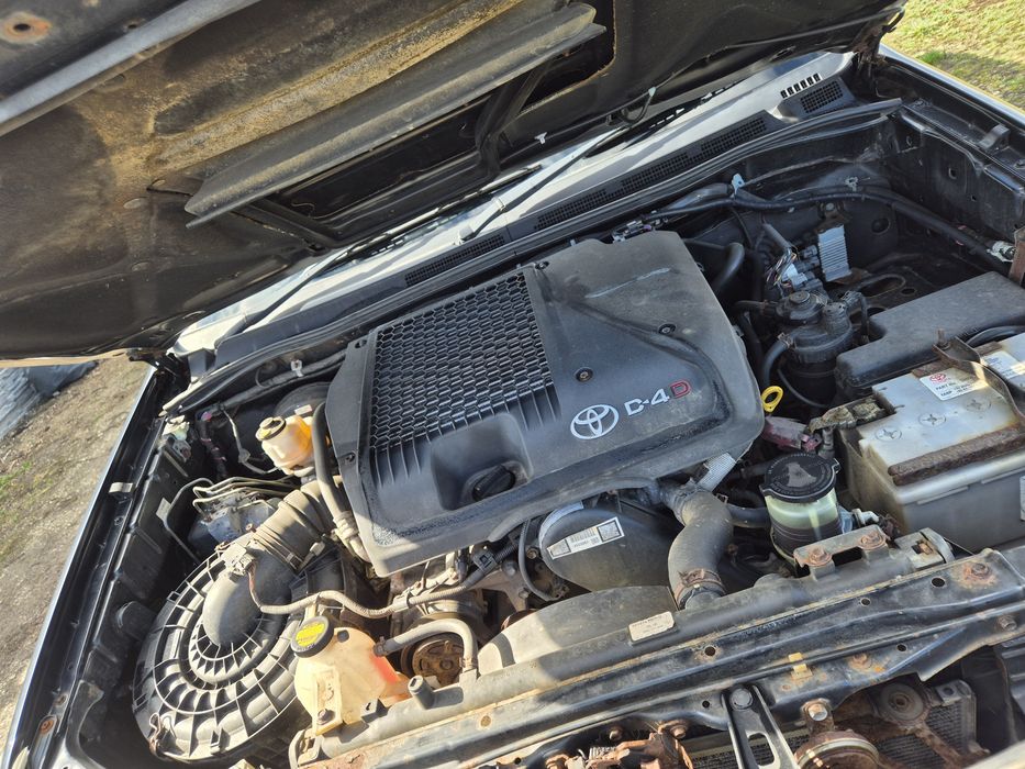 Dezmembrez Toyota Hilux 2012-2016 2.5 2KD-FTV