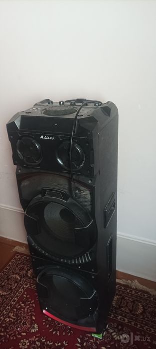 Televizor Chang yutgich va magnitafon sotiladi