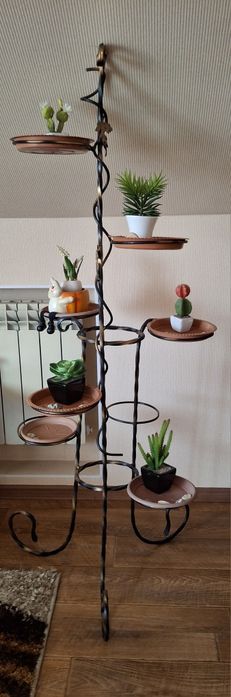 Продам подставку для цветов