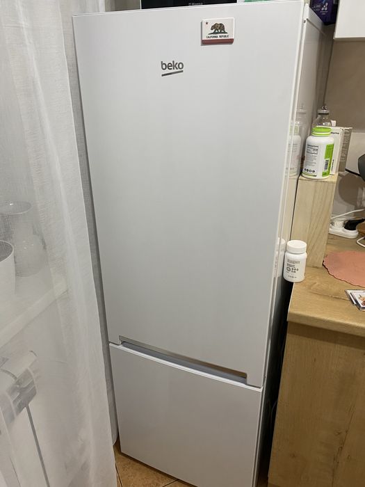 Продам холодильник