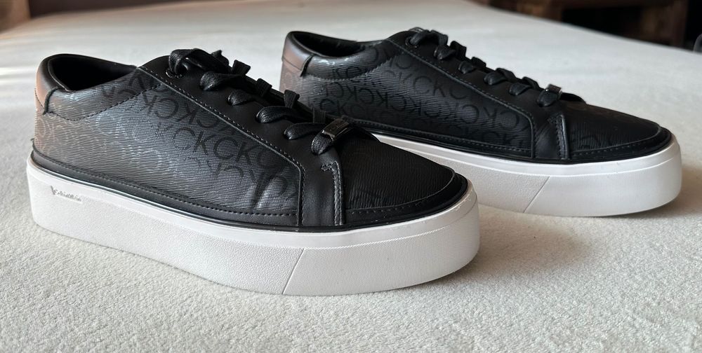 Calvin Klein сникърси