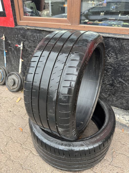 Vând 2 cauciucuri Michelin pilot sport 4s 285 30 20 dot 2023
