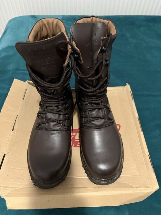 Vand bocanci militari