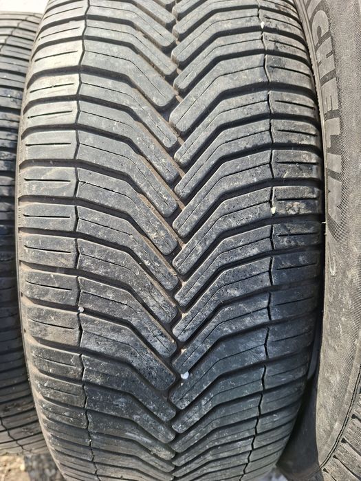 Продам шины 225/55/18 мишелин