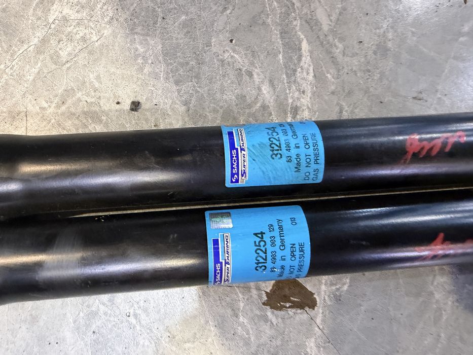 Стойки амортизаторы Sachs bmw e34